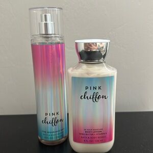 Pink chiffon 🩷💙